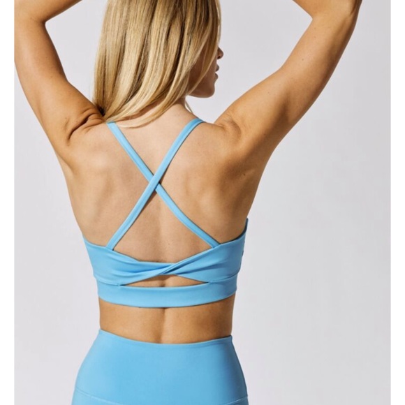 NEW WITH TAGS Carbon 38 cross back bra - Picture 2 of 3